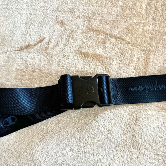 Navy Champion Prime Novelty Waist Bag - Picture 2 of 4